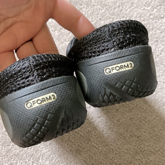 MERRELL black Encore Breeze slip-on shoes, Sz 6.5. - Picture 6 of 9